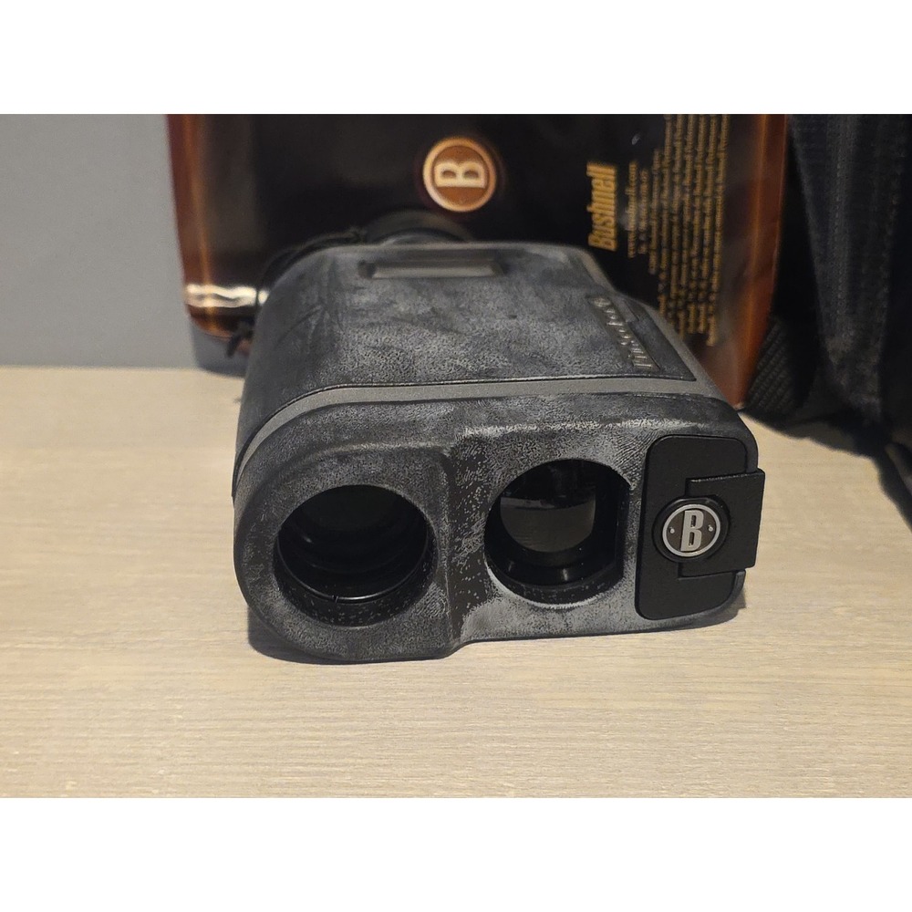 Bushnell Pinseeker 1500 Used Black/Grey RangeFinder With Bag And Manual Untested - Picture 4 of 5